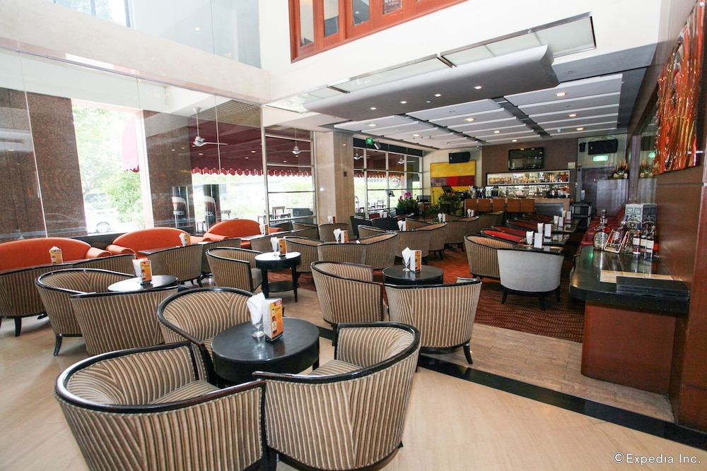 Holiday Inn Express & Suites Singapore Novena 55/58