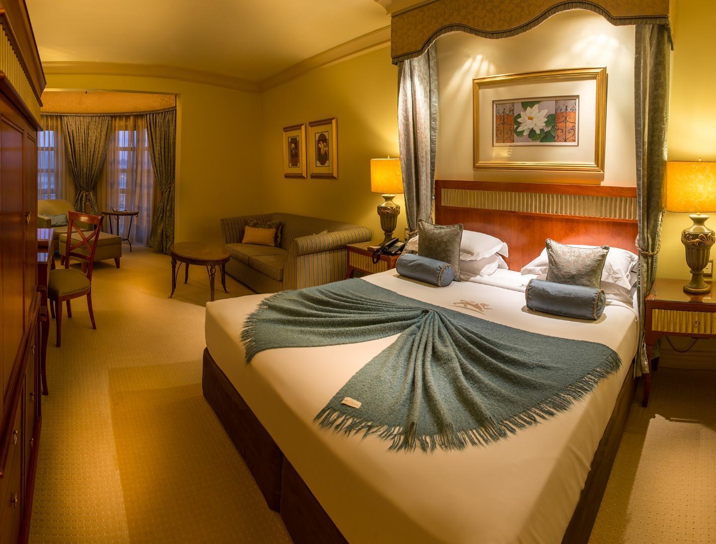 SUPERIOR, TWIN BEDS
