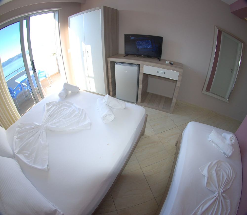 Divers Hotel 7/43