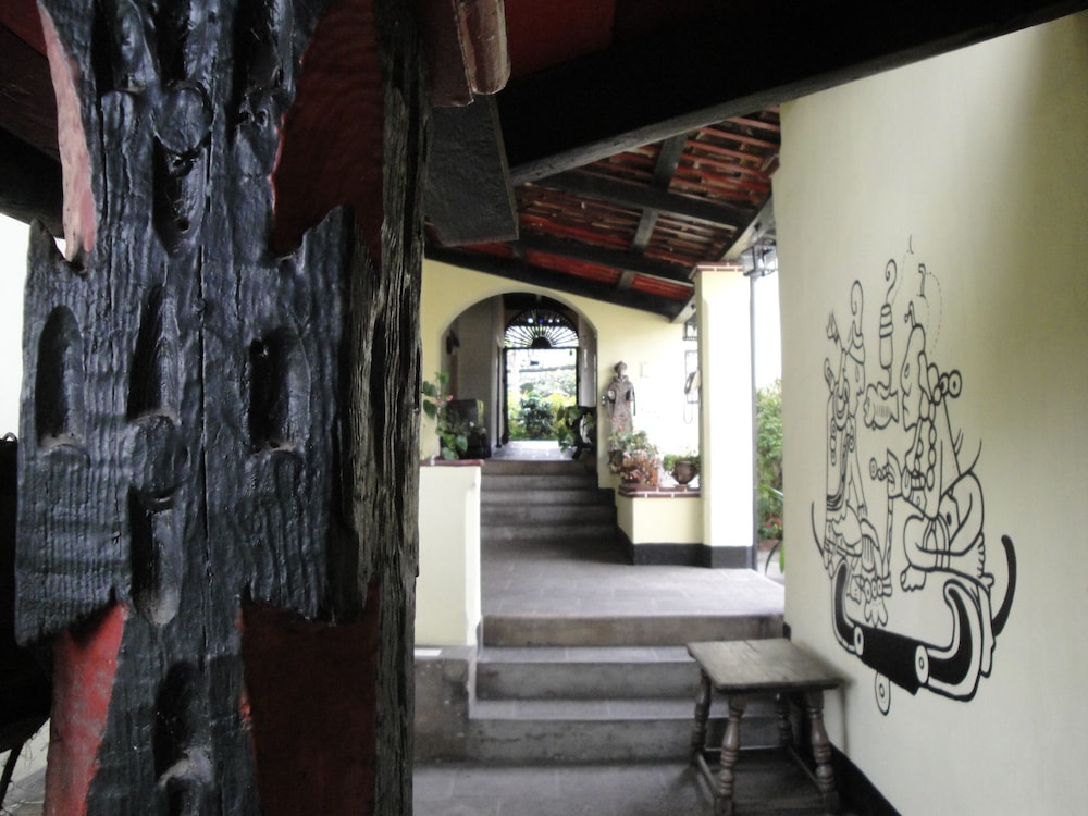 Mayan Inn 19/64