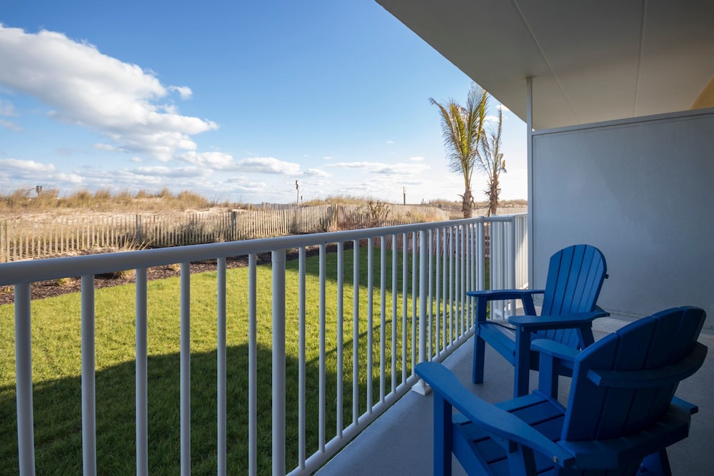 Atlantic OceanFront Inn 42/58