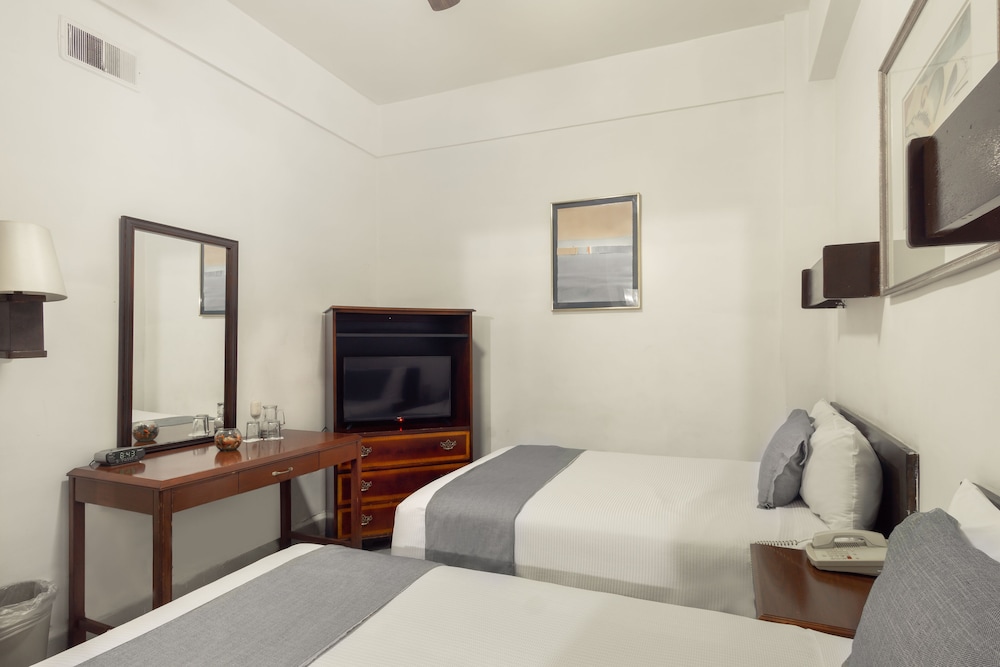 Premier Hotel 10/40