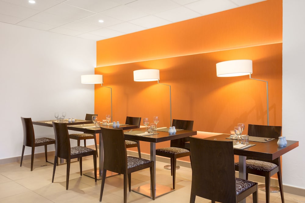 Le Club Mougins 30/50