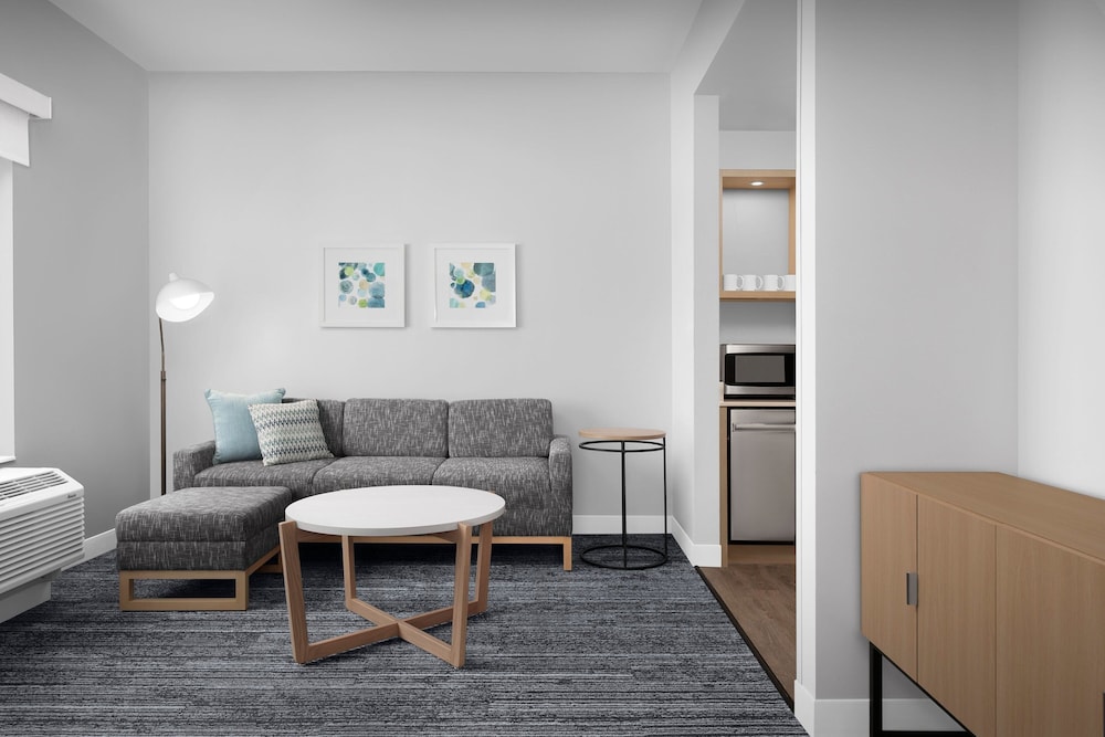 TownePlace Suites Jacksonville Airport 29/57