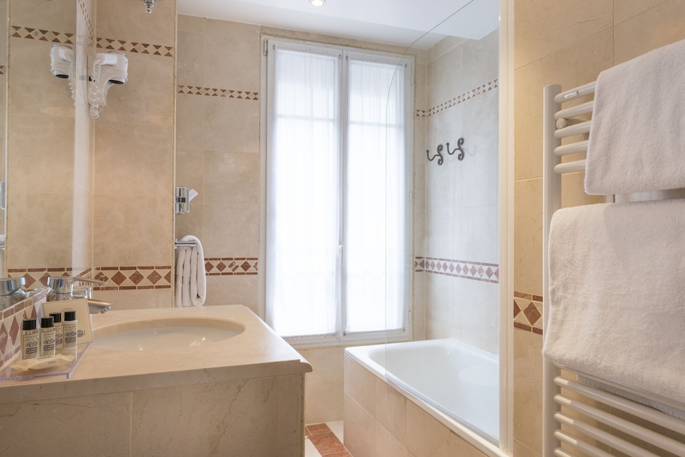 Acacias Etoile Hotel 49/52