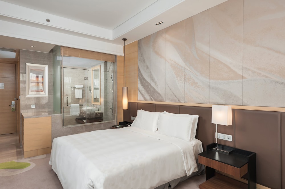 Holiday Inn Qingdao Expo 11/34