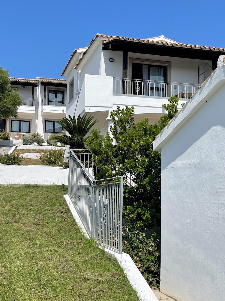 La Smeraldina Resort 54/58