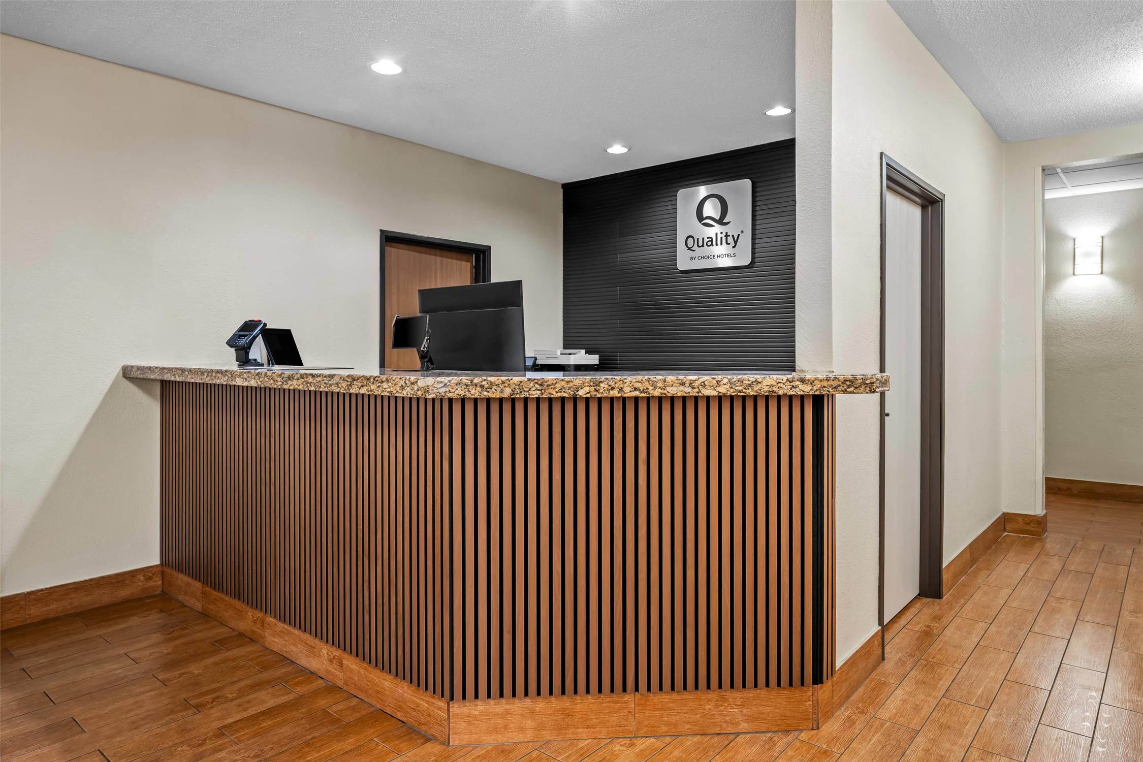 Quality Inn Dubuque On Hwy 20 3/38