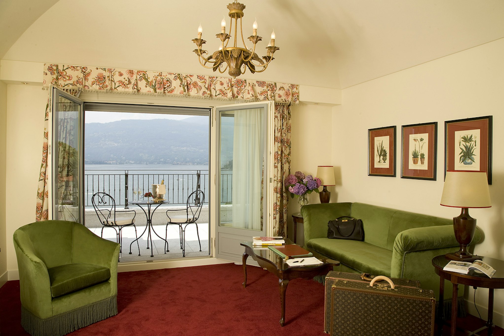 Grand Hotel Majestic 65/83
