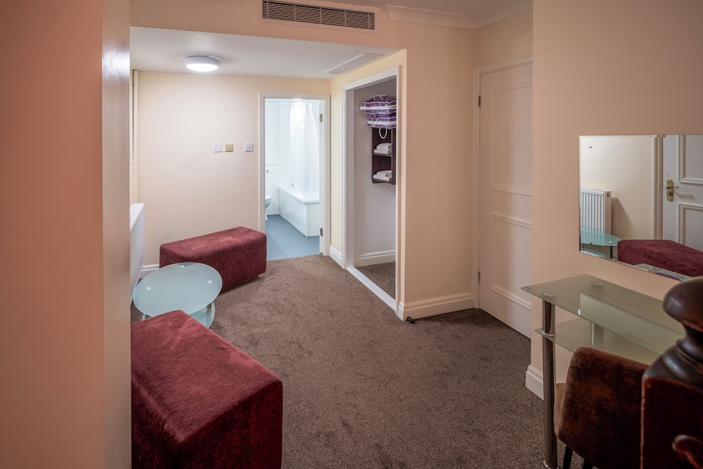 Sachas Hotel Manchester 50/50