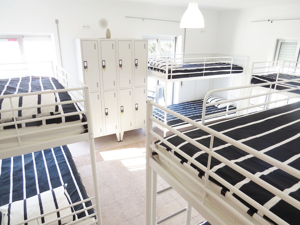 The 17 Hostel 12/29
