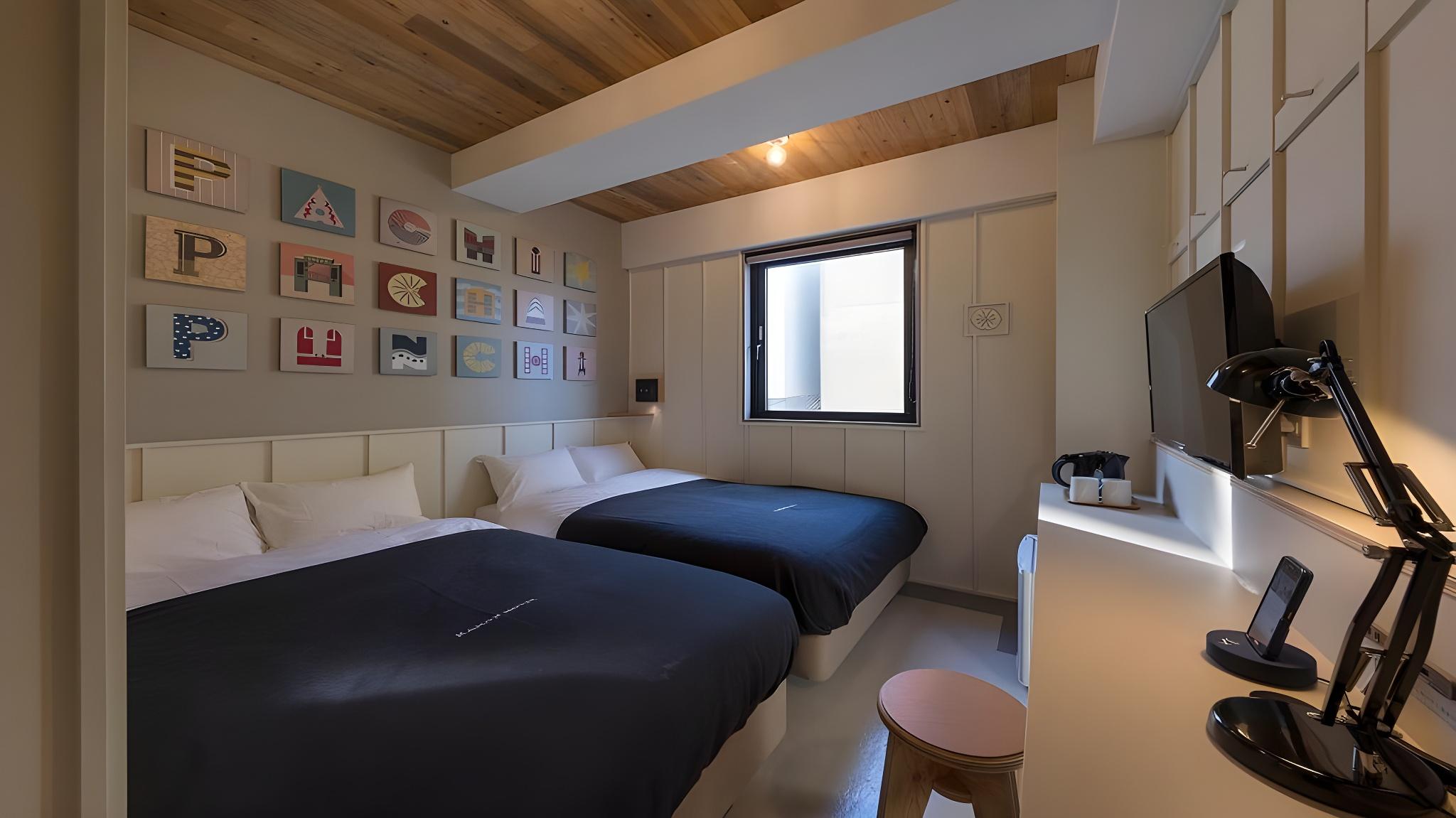 Room, Twin Beds, Light Housekeeping