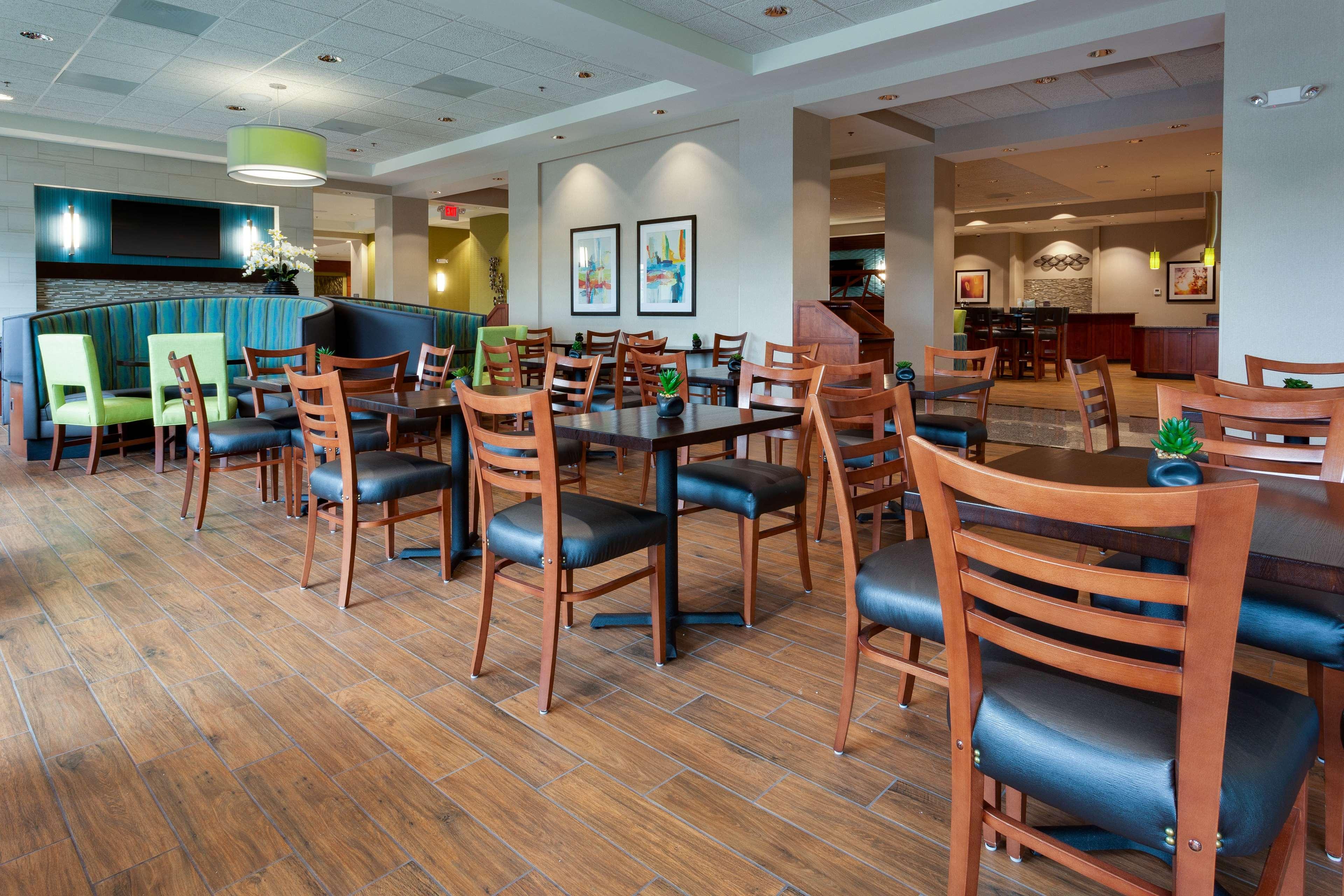 Howard Johnson Inn Columbia 38/50