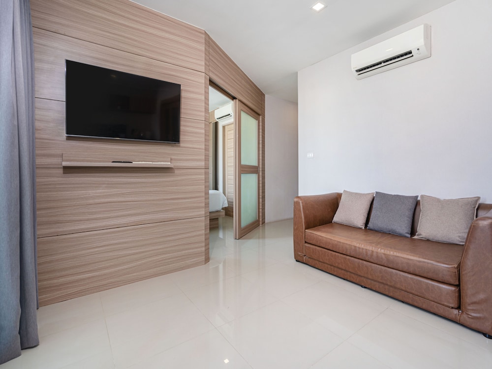 Patong Bay Residence 27/48