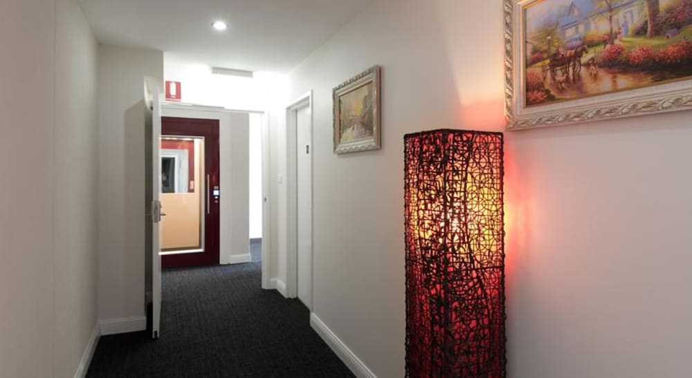 Lily Sands Inn 27/43