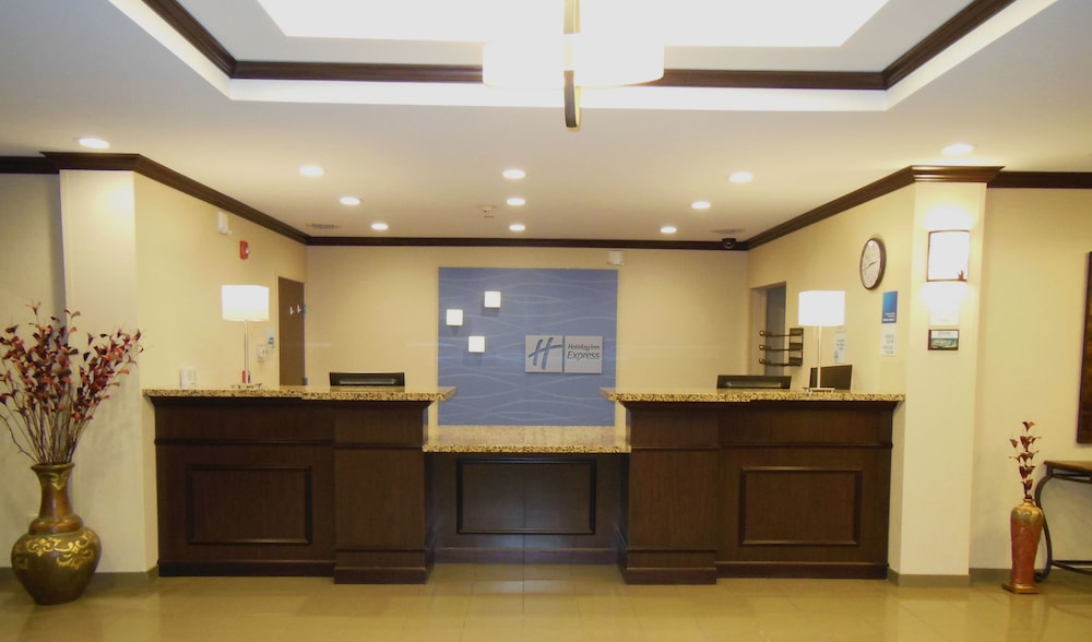 Holiday Inn Express Suites Washington Meadow Lands 5/70