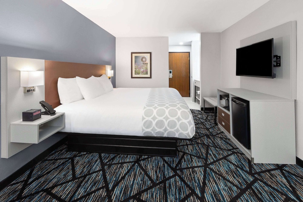 Standard, King Bed
