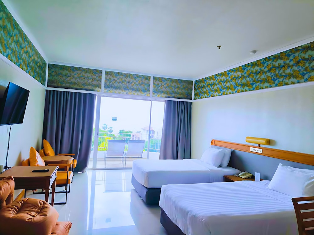 DELUXE, SEA VIEW, PARK WING