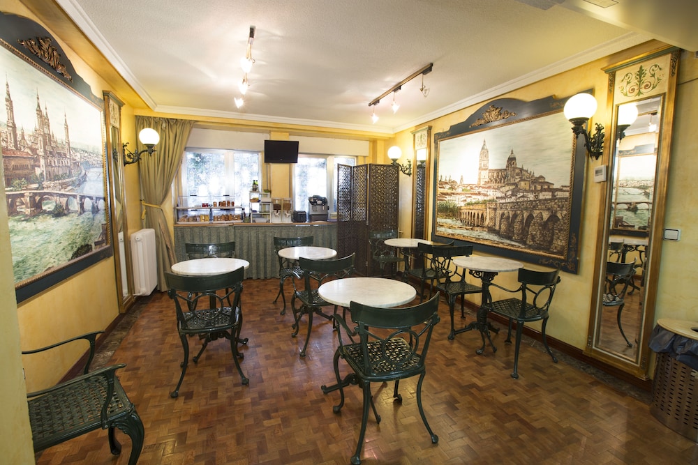 Hotel Reyes Catolicos 35/39