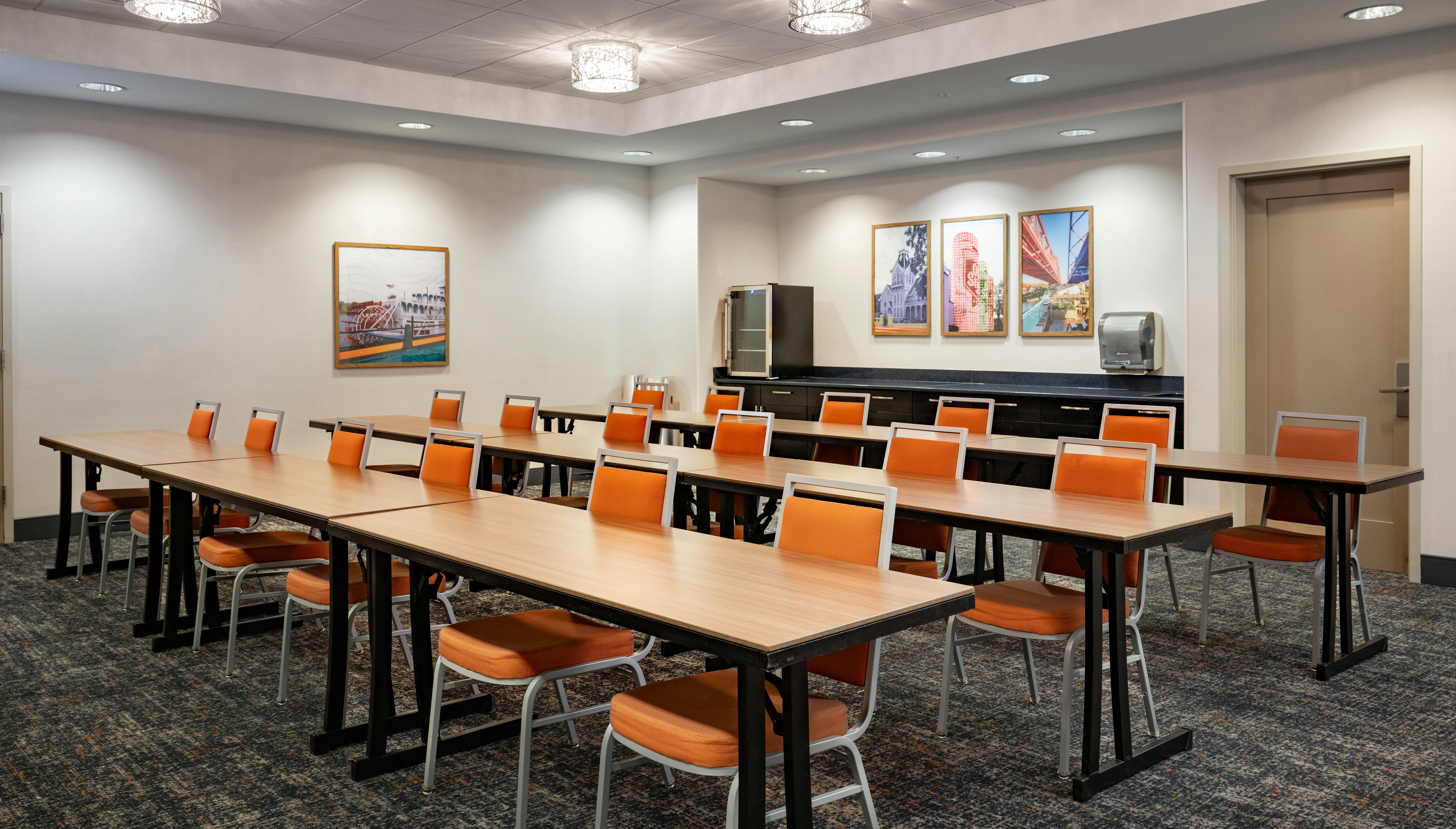 Hampton Inn & Suites La Crosse/Downtown 61/63