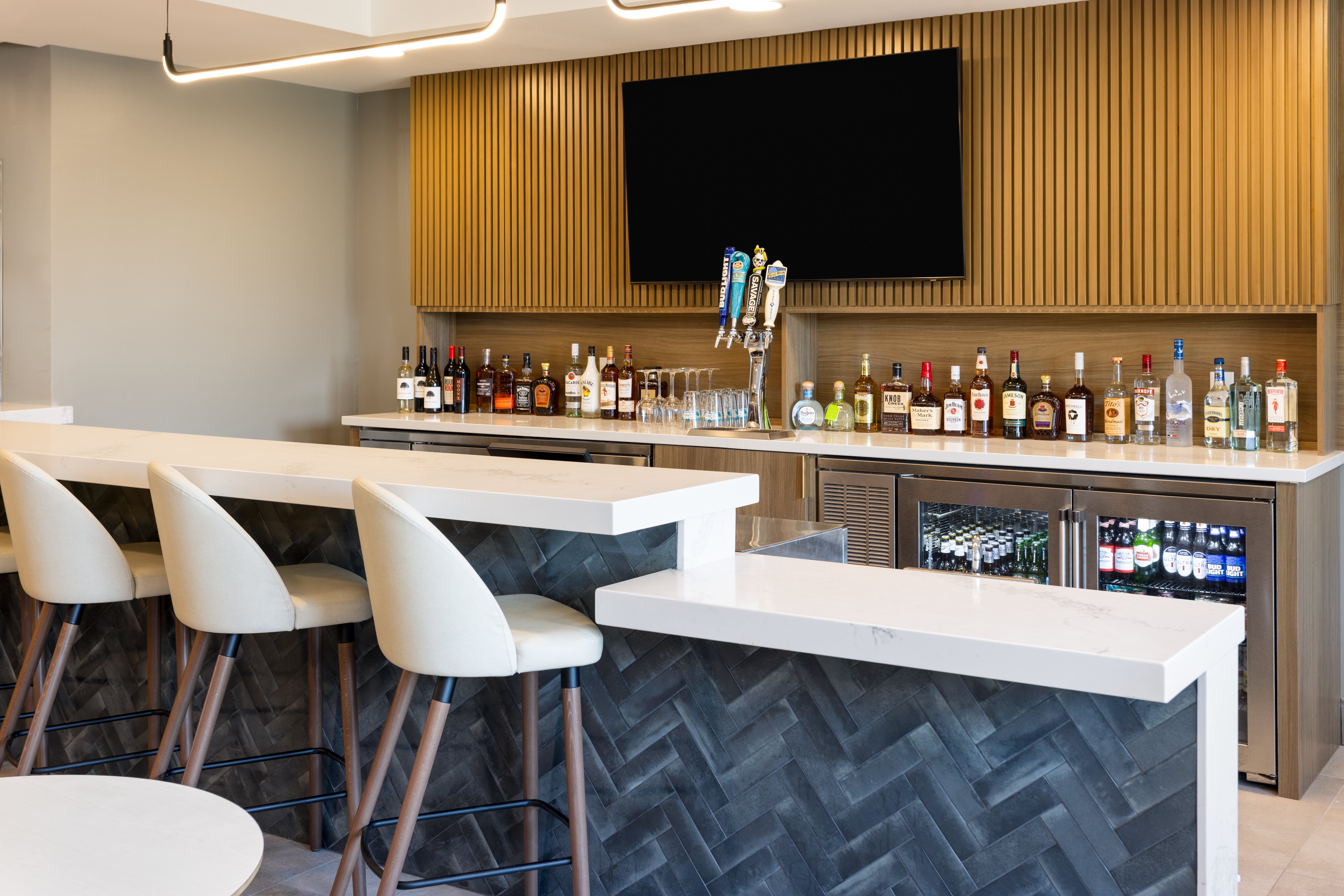 Holiday Inn & Suites Columbia NE - Ft Jackson Area by IHG 28/38