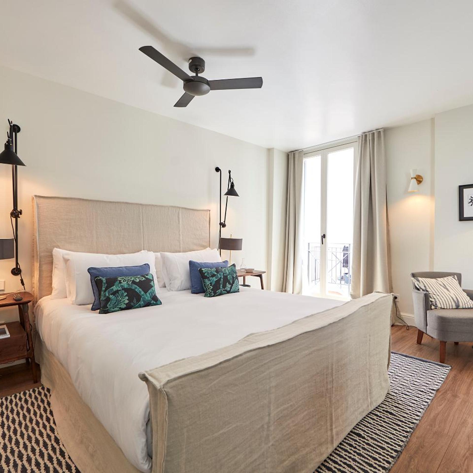 Junior Suite, Deluxe