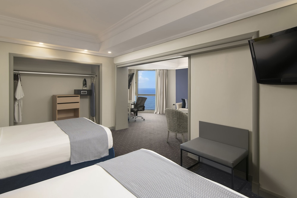 Suite, King Bed, Ocean View