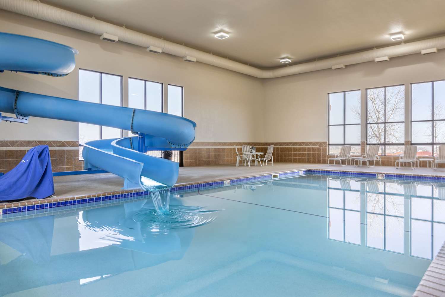 Comfort Inn & Suites Rapid City Near Mt Rushmore 7/11