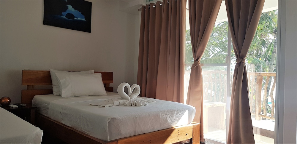 DELUXE, SEA VIEW