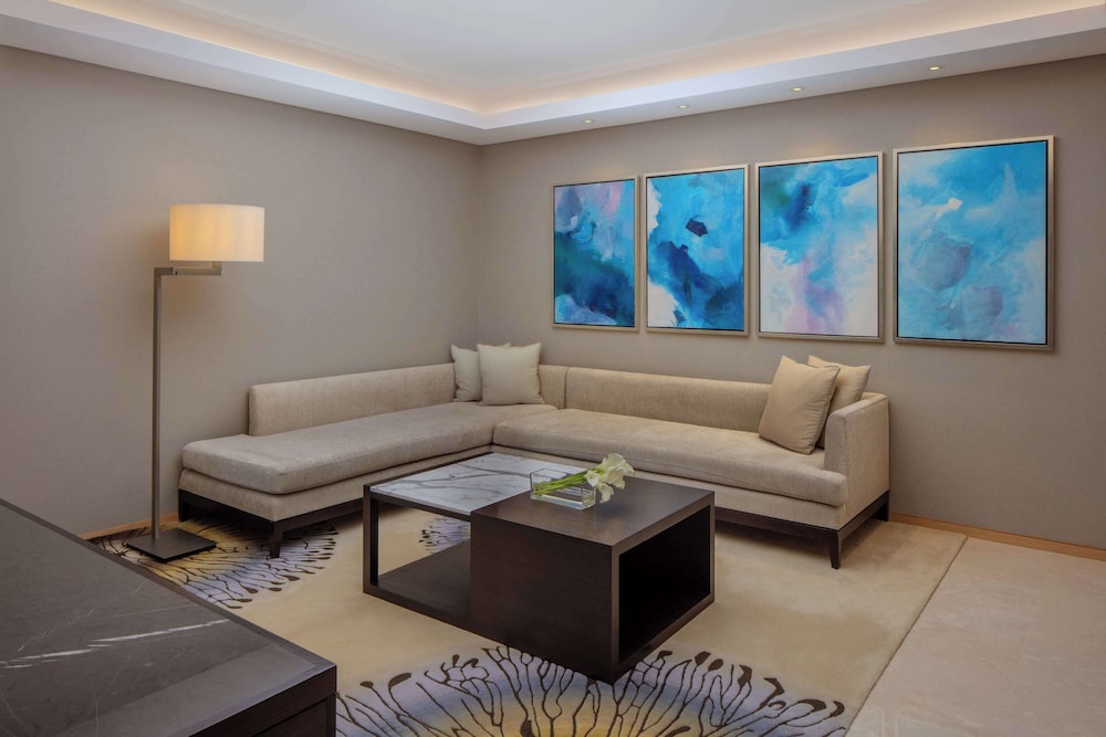 حياة ريجينسي(Hyatt Regency Riyadh Olaya) 48/75