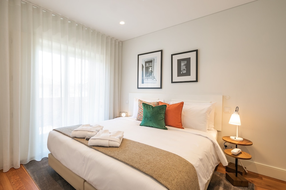 LUXURY, SUITE, BALCONY