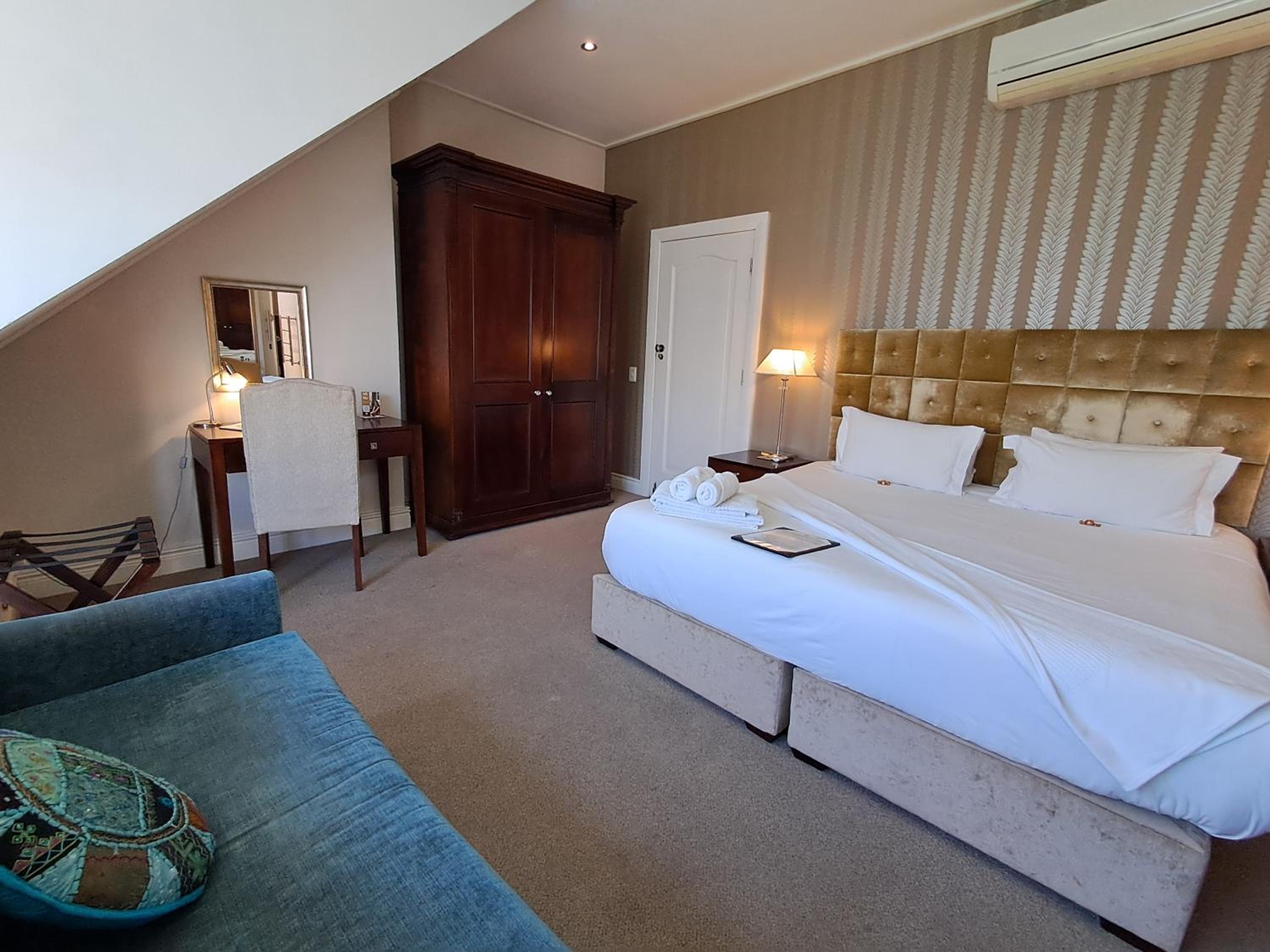 The Wild Mushroom Luxury Country House 18/60