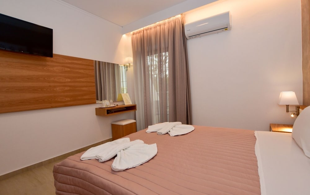 غرفة سوبيريور بسرير مزدوج أو سريرين منفصلين، Aghas Hotel 2/3
