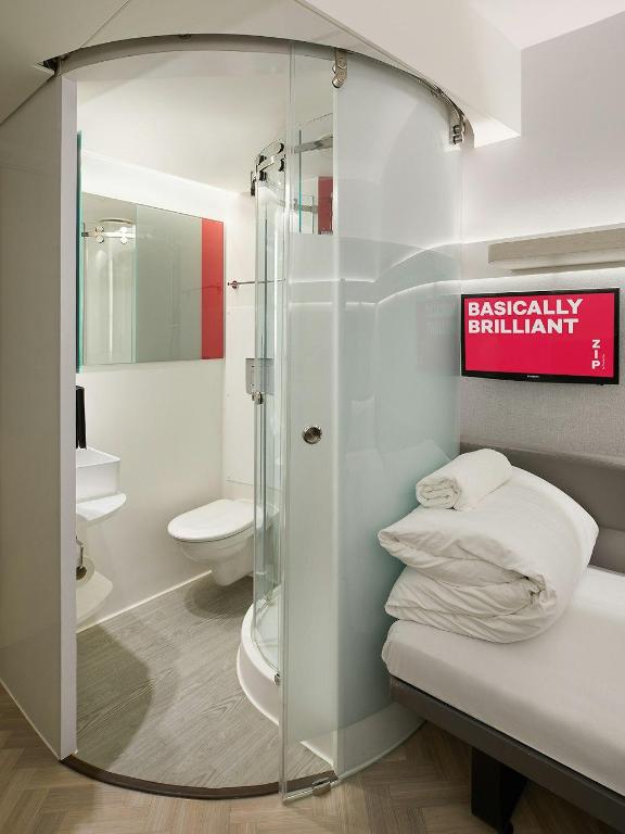 ZIP by Premier Inn Cardiff 26/28