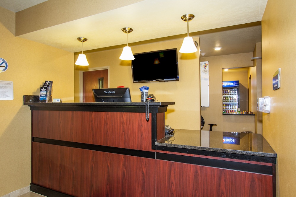 Cobblestone Inn Suites Corry Pa 5/70