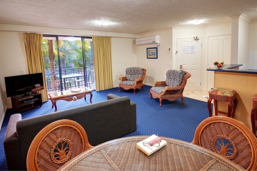 Turtle Beach Resort 38/62