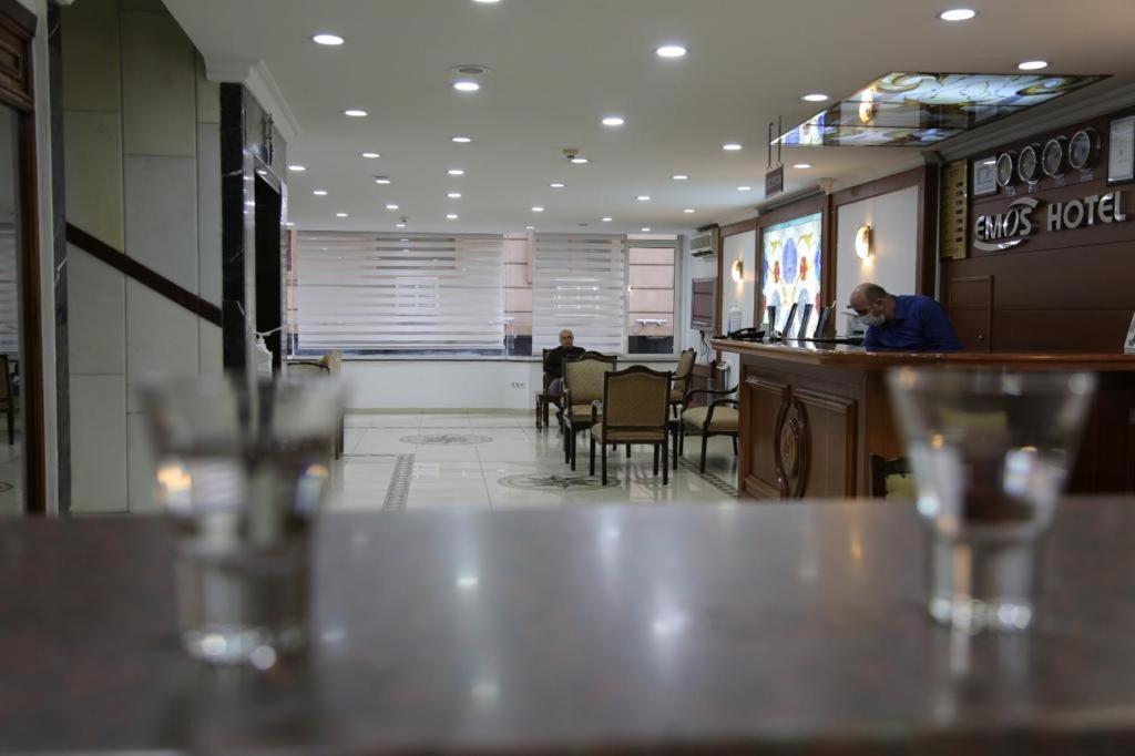Emos Hotel 30/36