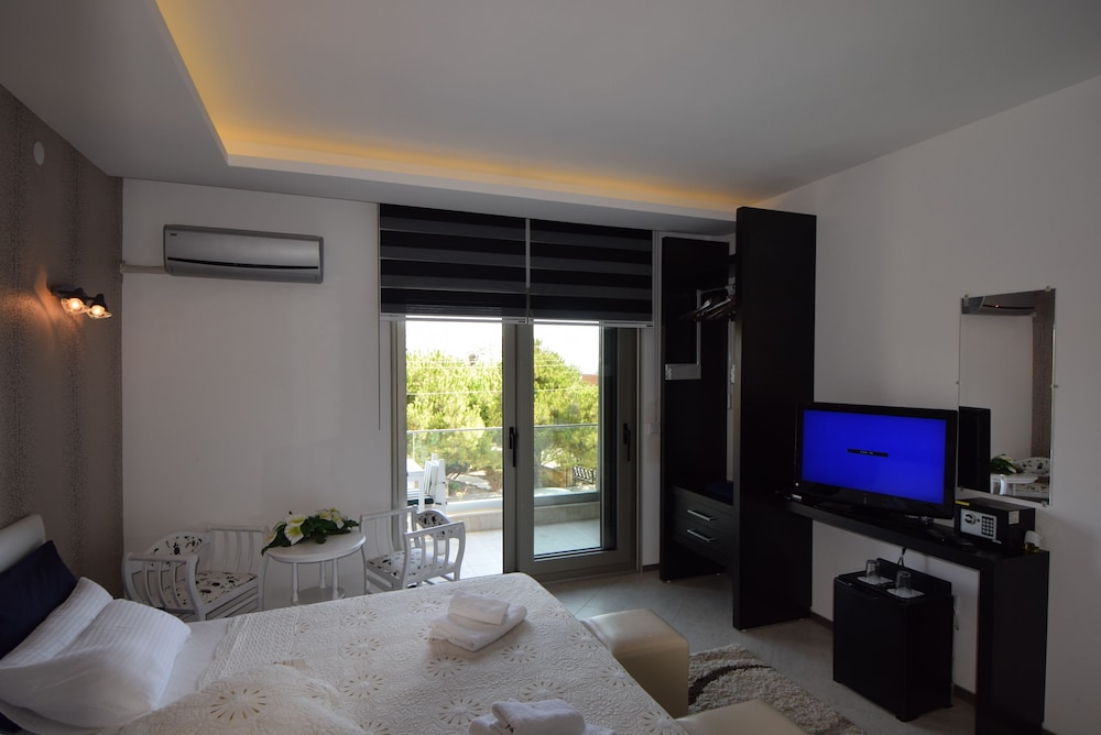 Mavi Panorama Butik Hotel 38/68
