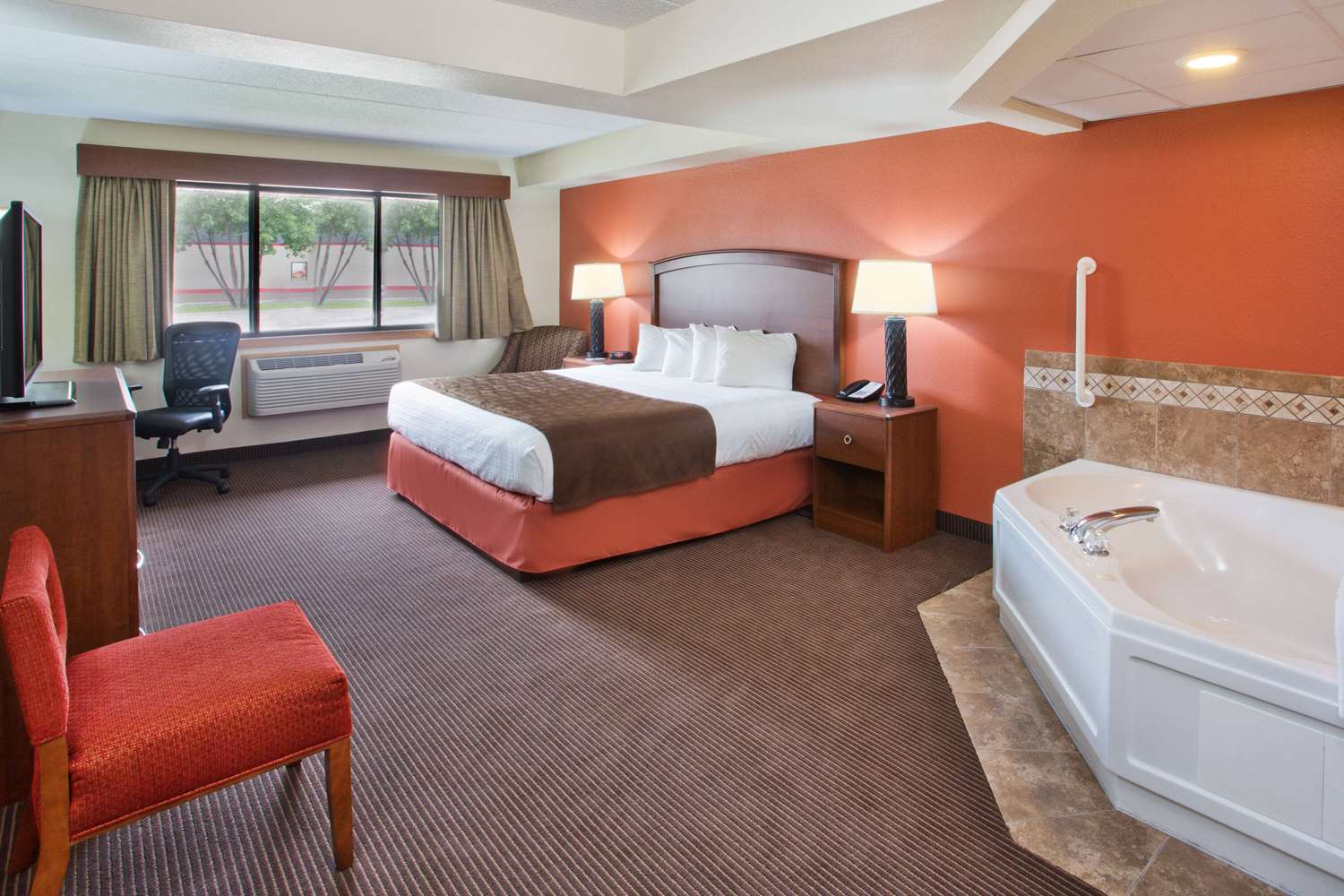 AmericInn by Wyndham Grand Forks 17/46