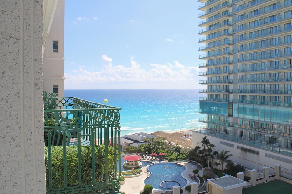 Sandos Cancun - Adults Only 4/50
