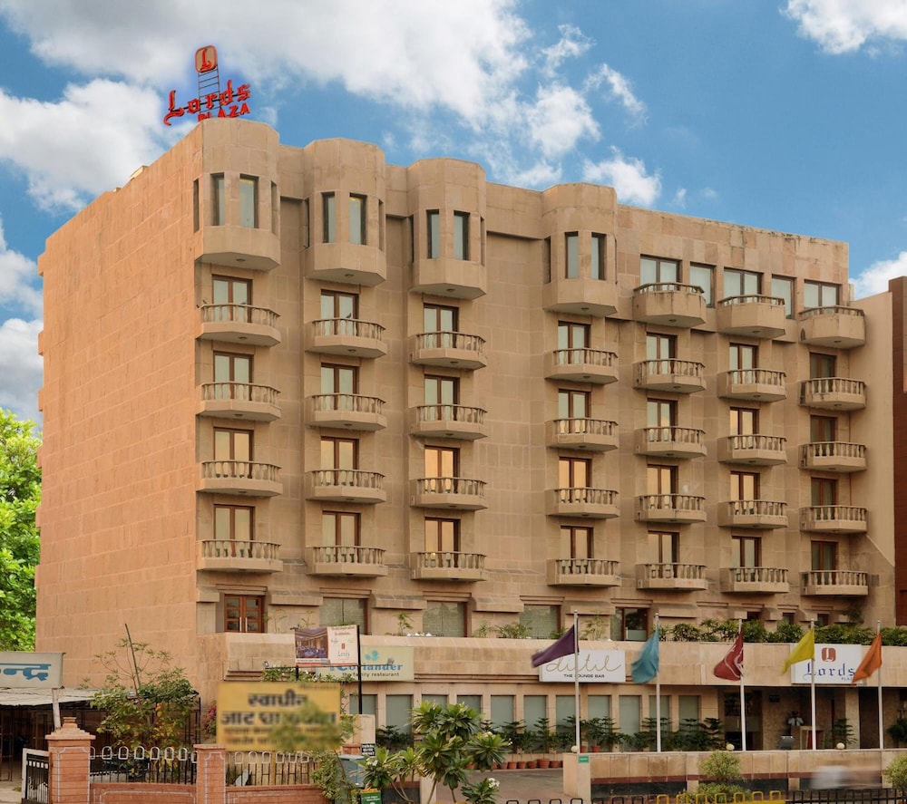 Lords Plaza Jaipur photo2