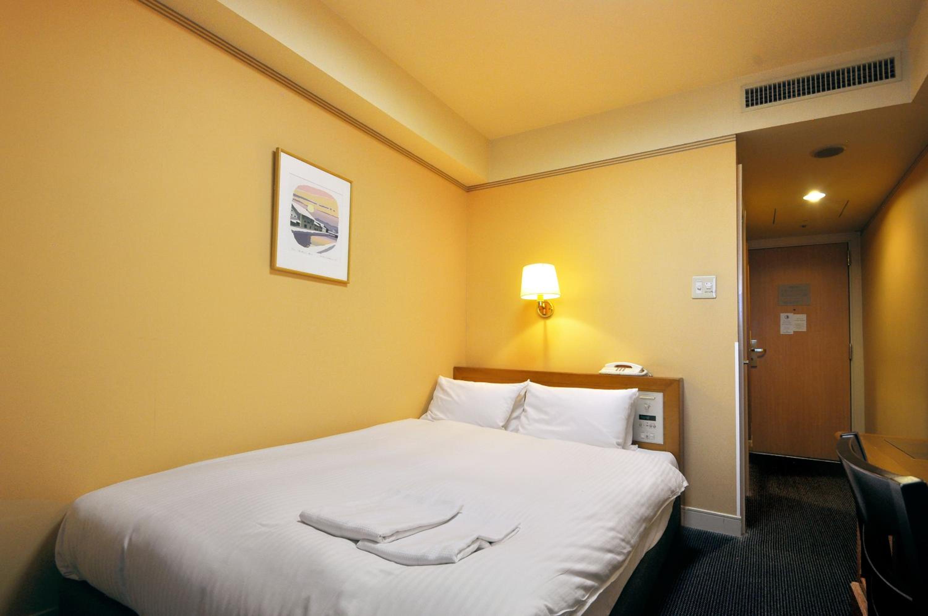 Room, Semi Double Bed, Smoking