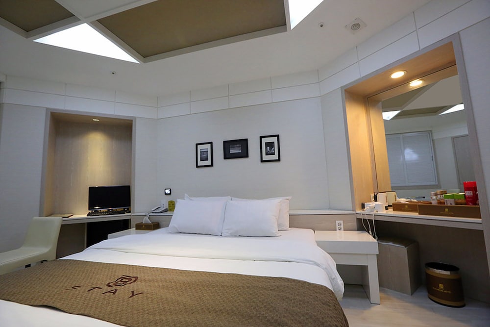 B-Stay Bucheon Hotel 11/19