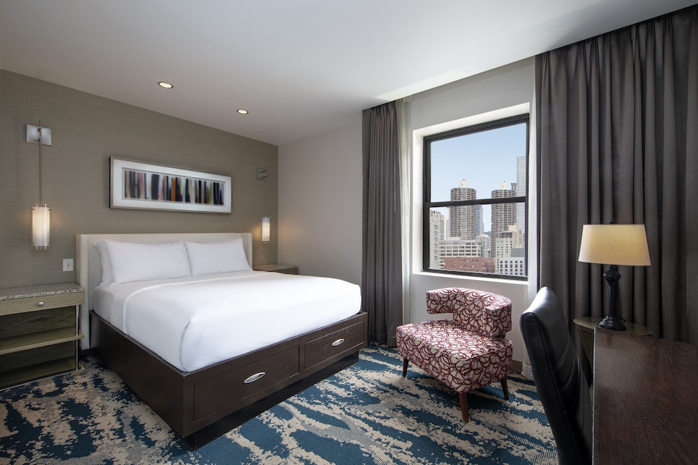 ROOM, QUEEN BED, ACCESSIBLE