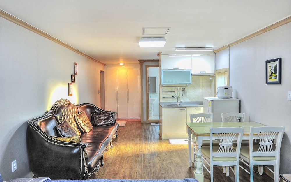 Sokcho Esher House Pension 24/34
