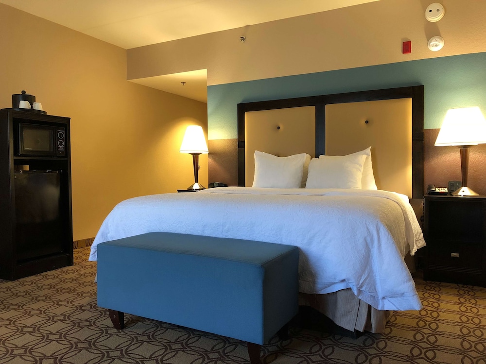 Hampton Inn and Suites Charlotte Airport 21/63