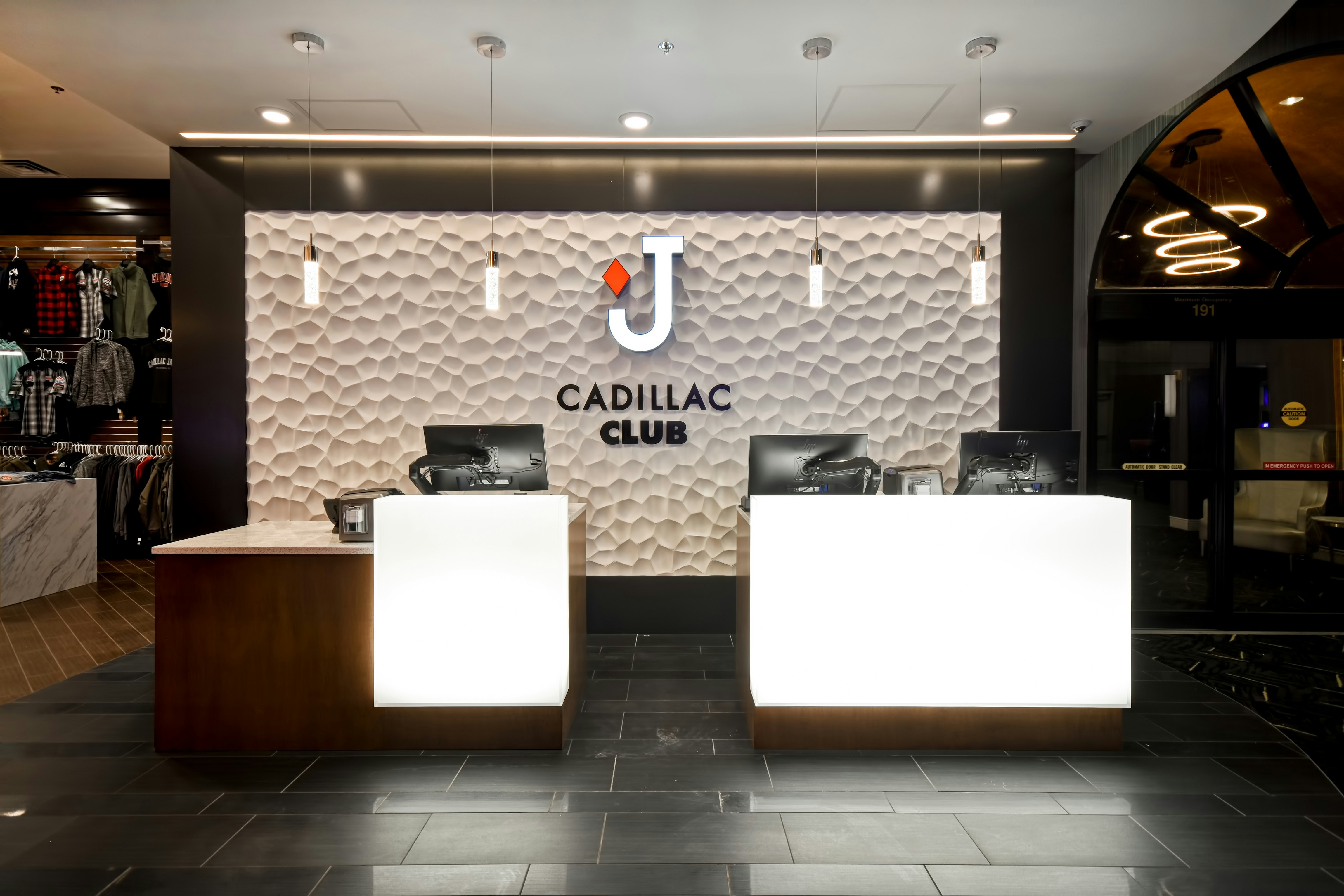 Doubletree By Hilton Deadwood At Cadillac Jack S 3/52