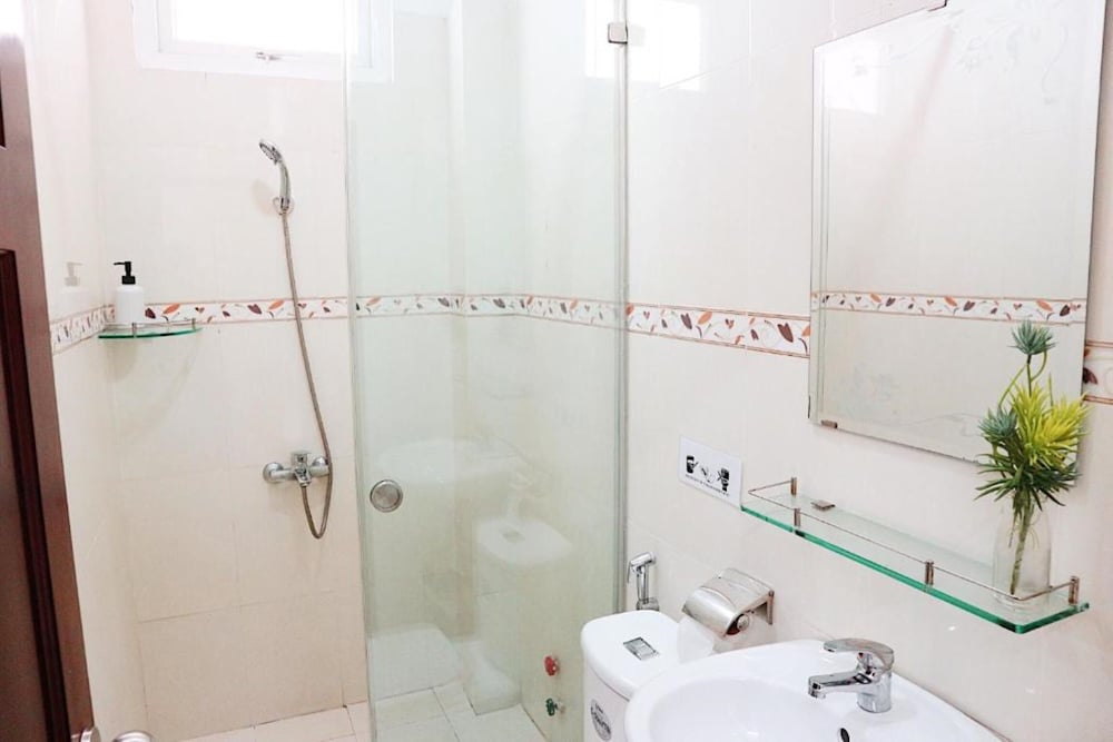 M-H Apartment Hotel 45/50