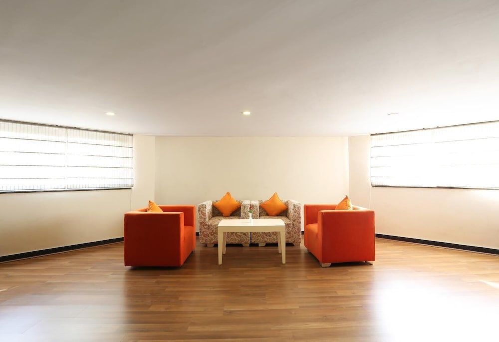 GOLDEN TULIP JAIPUR 30/50