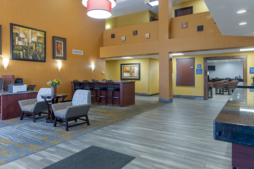 Best Western Plus Fresno Inn 12/50